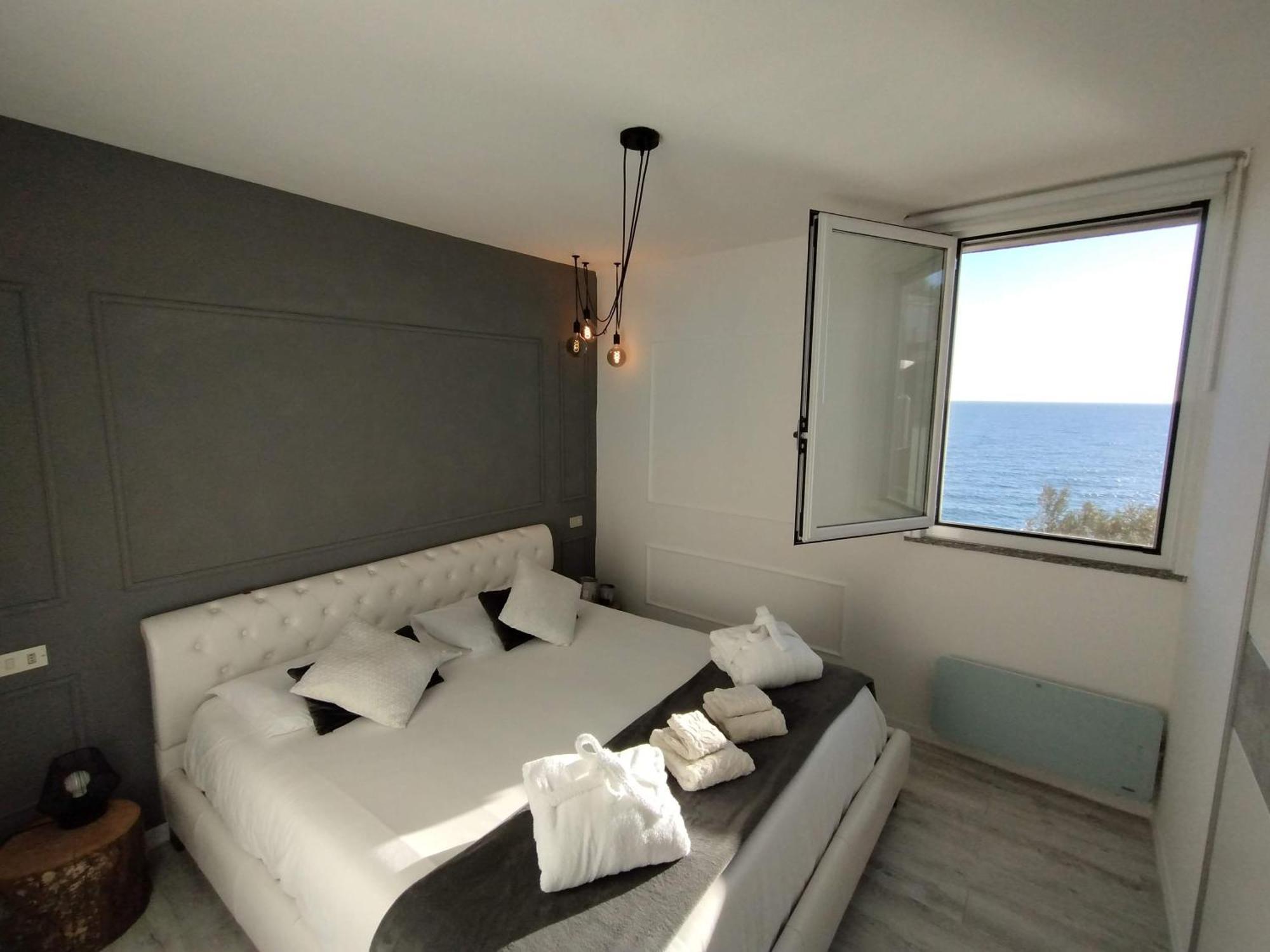 Conca Verde C21- Beach Front Little Villas Pool, Private Jacuzzi Sea View Marina dʼMarina dʼAndora Exteriör bild